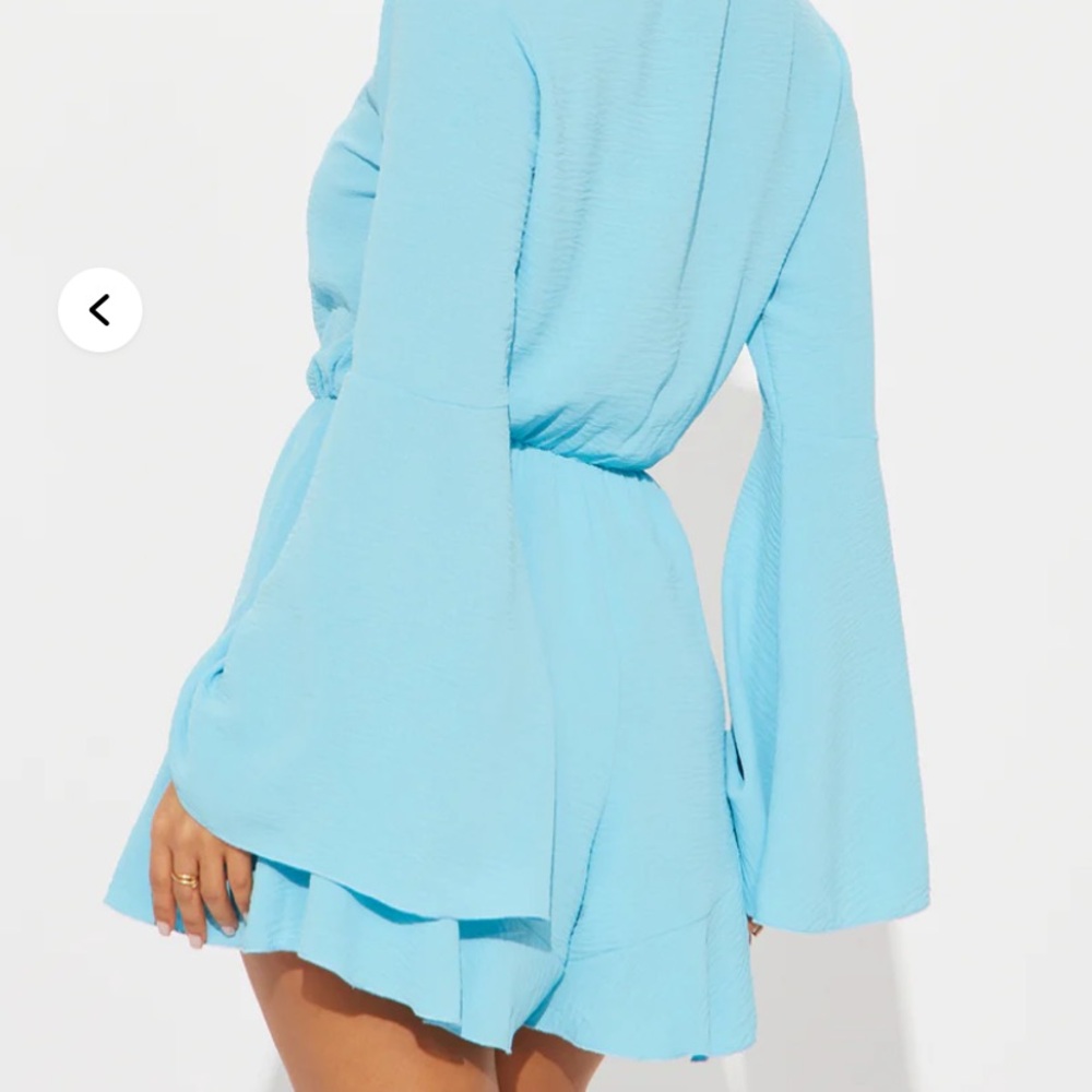 Chic Sky Blue V-Neck Romper - Picture 3 of 4